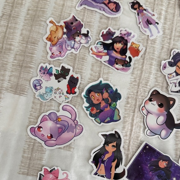 Cute Character Sticker Set - Picture 8 of 12